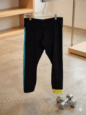 Lululemon Amped Crop Colorblock Leggings Black Blue Stripe Yellow Cuff